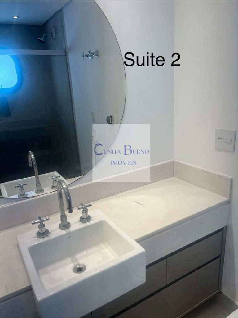 COBERTURA COM VISTA DEFINITIVA PARA O IBIRAPUERA, PAULISTA E JARDINS – LOCAÇÃO