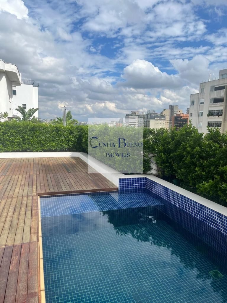 COBERTURA COM VISTA DEFINITIVA PARA O IBIRAPUERA, PAULISTA E JARDINS – LOCAÇÃO