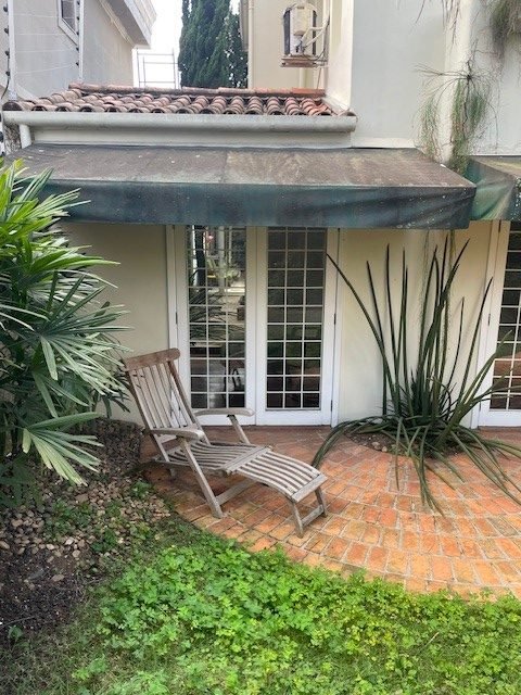 CASA ACONCHEGANTE COM MUITO POTENCIAL NO JARDIM PAULISTA