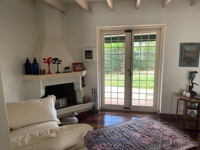 CASA ACONCHEGANTE COM MUITO POTENCIAL NO JARDIM PAULISTA