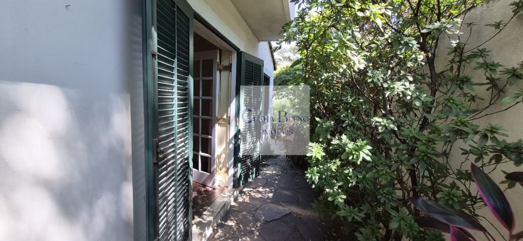 CASA EM RUA EXCELENTE DO JARDIM PAULISTA – PRÓXIMA A IGREJA SÃO GABRIEL