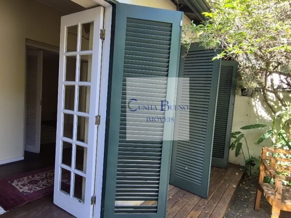 CASA EM RUA EXCELENTE DO JARDIM PAULISTA – PRÓXIMA A IGREJA SÃO GABRIEL