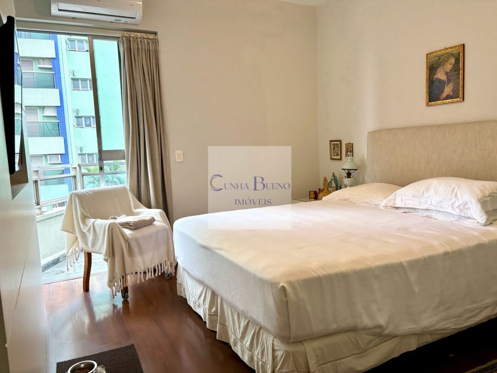 APARTAMENTO EXCELENTE NO REAL PARQUE COM 3 VAGAS DE GARAGEM