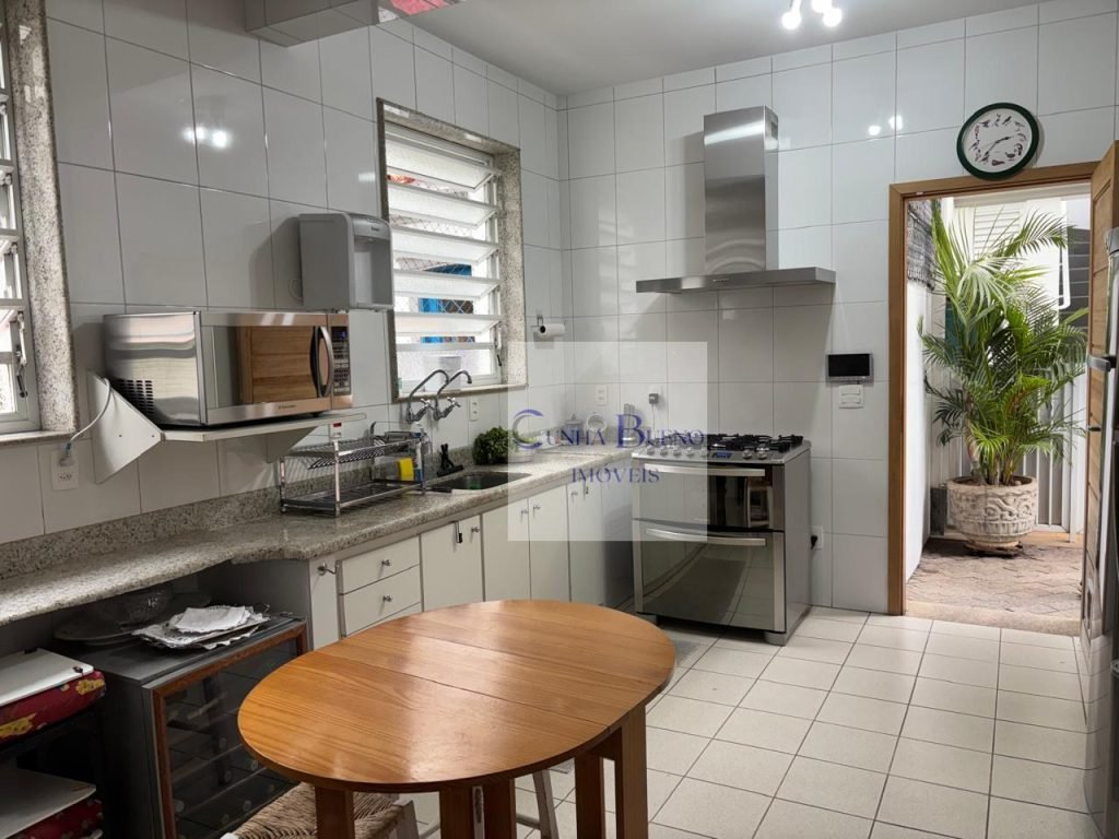 CASA PARA LOCAÇÃO NO JARDIM AMÉRICA PRÓXIMA AO CLUBE HARMONIA