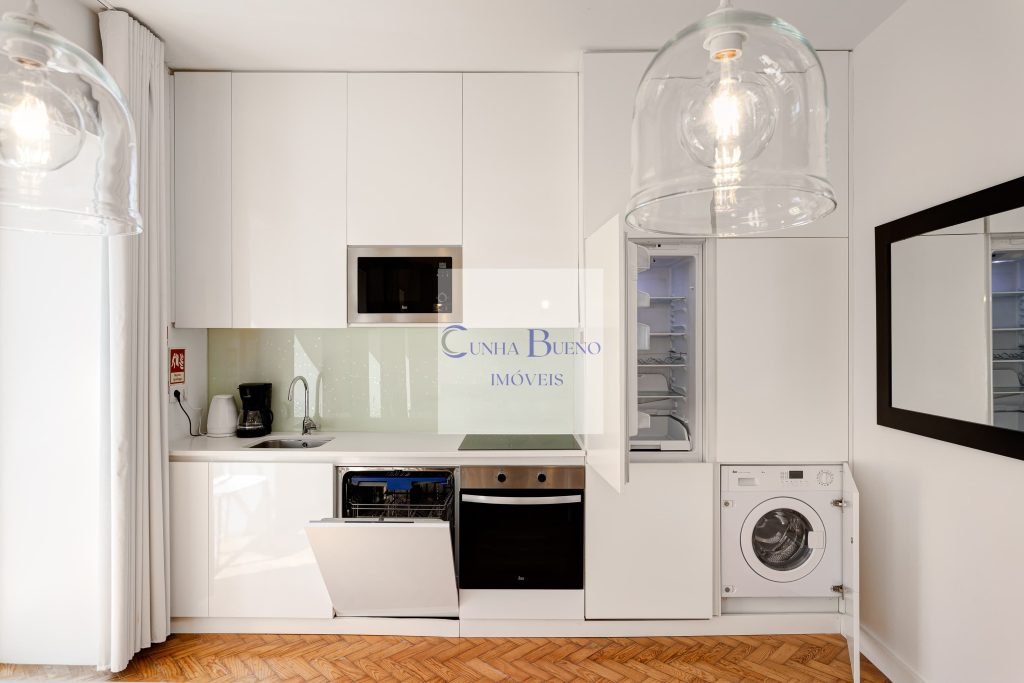 APARTAMENTO PARA VENDA – LARGO MARQUÊS DO LAVRADIO – PORTUGAL