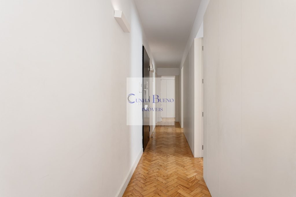 APARTAMENTO PARA VENDA – LARGO MARQUÊS DO LAVRADIO – PORTUGAL