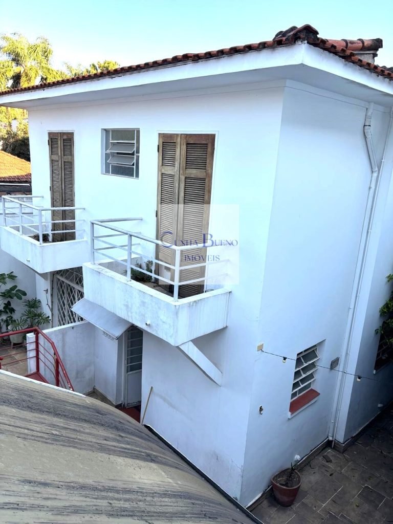 CASA NO JARDIM PAULISTA PARA REFORMA