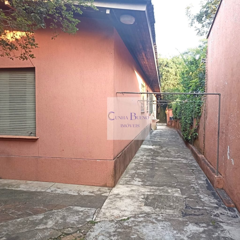 CASA COMERCIAL PARA VENDA OU LOCAÇÃO NO ALTO DE PINHEIROS