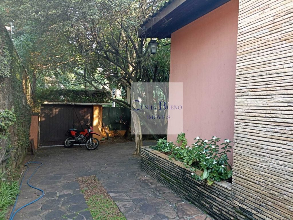 CASA COMERCIAL PARA VENDA OU LOCAÇÃO NO ALTO DE PINHEIROS