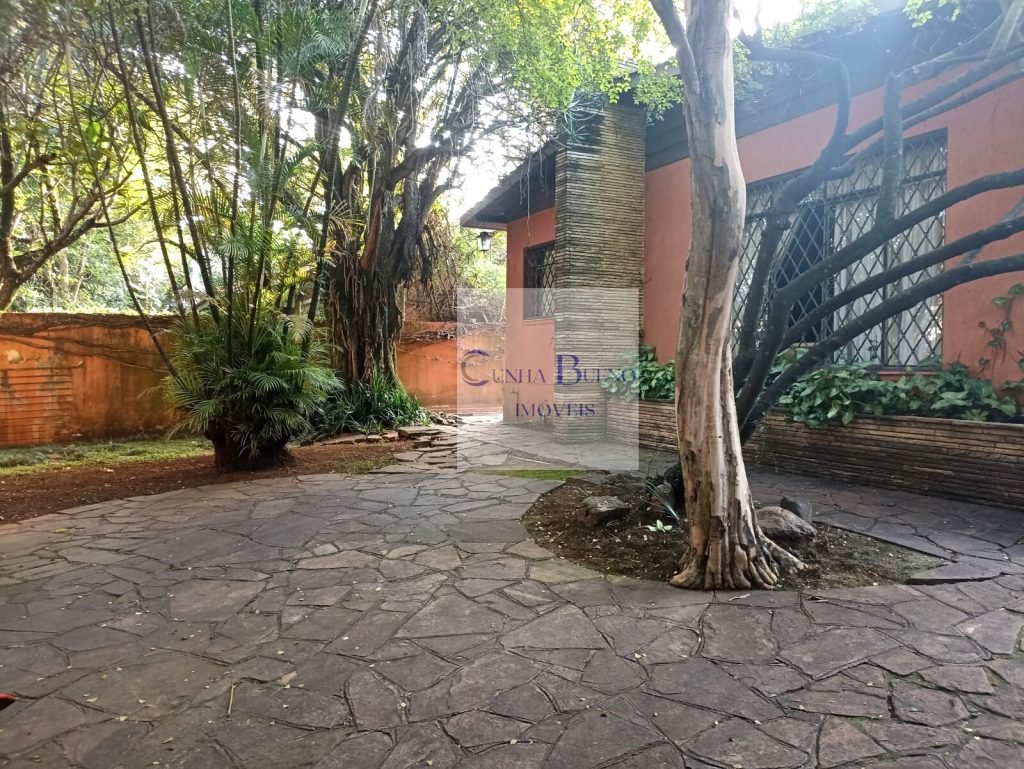 CASA COMERCIAL PARA VENDA OU LOCAÇÃO NO ALTO DE PINHEIROS