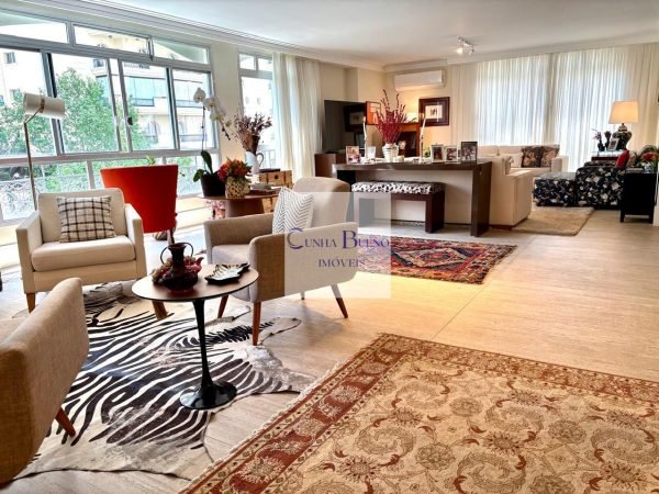 APARTAMENTO REFORMADO NO JARDIM PAULISTA