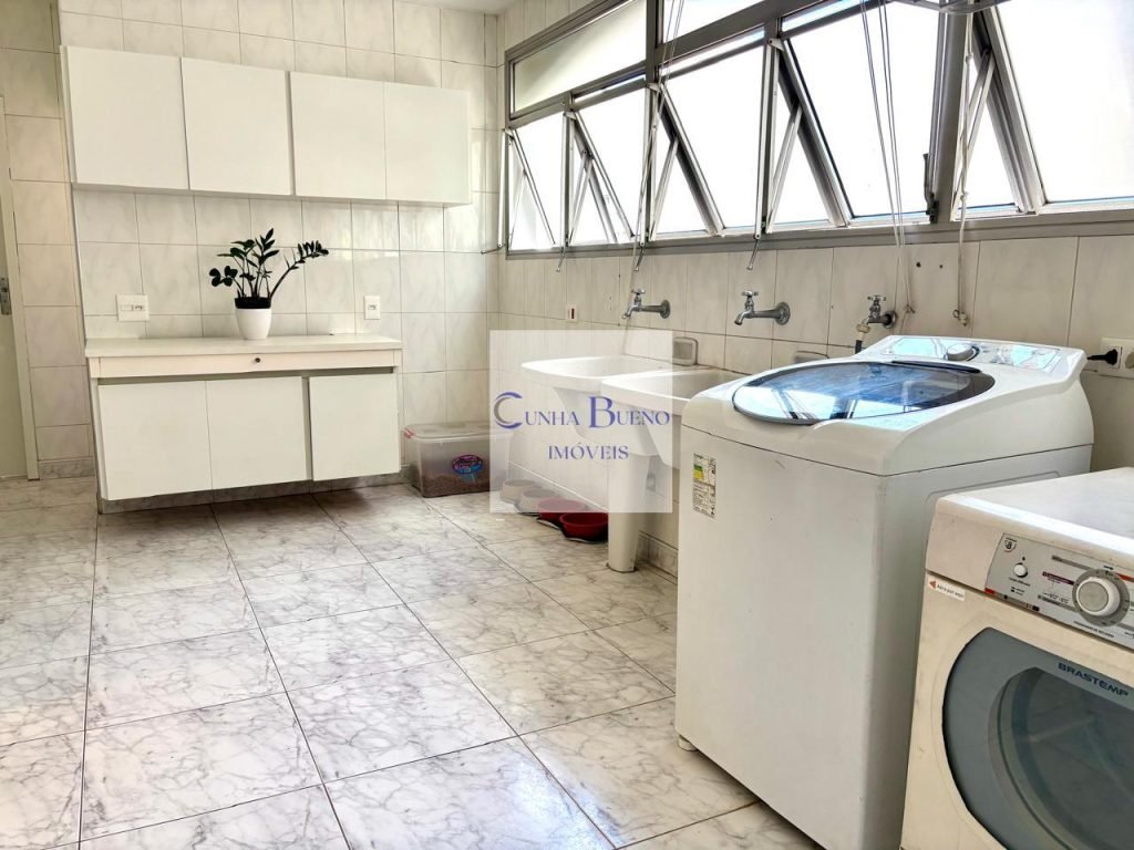 APARTAMENTO REFORMADO NO JARDIM PAULISTA