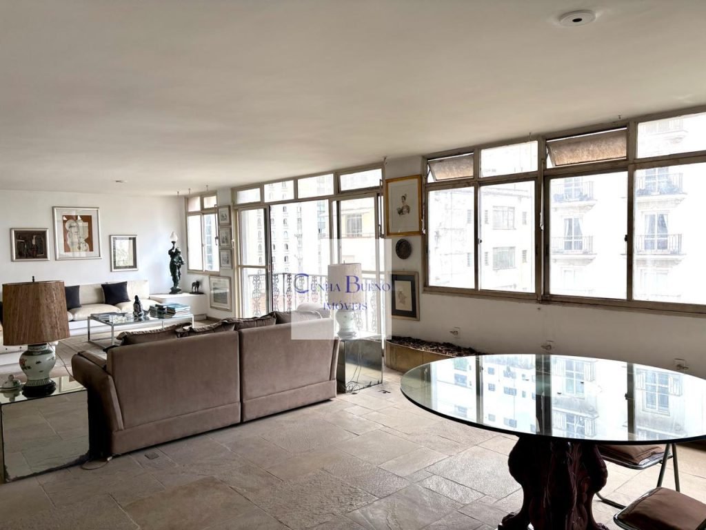 APARTAMENTO PARA REFORMA – NO MELHOR PONTO DOS JARDINS