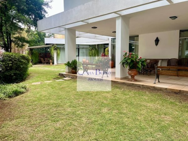 CASA EM ÓTIMO PONTO NO ALTO DE PINHEIROS EM FRETE A BELA PRAÇA
